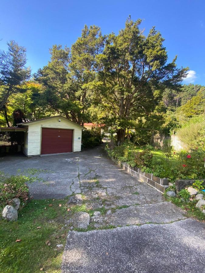 Twin Totara Cottage Ъпър Хът Екстериор снимка